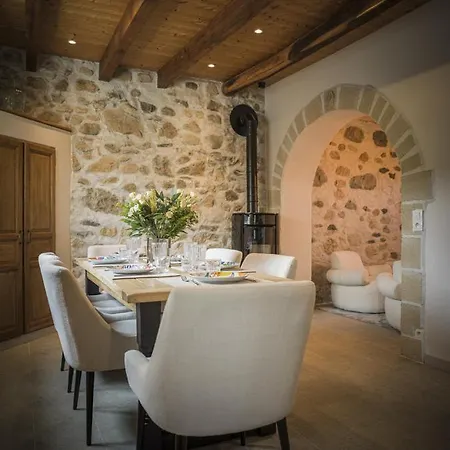 Venez Chez Vous - La Grange Du - Vue Montagne Vakantiehuis *